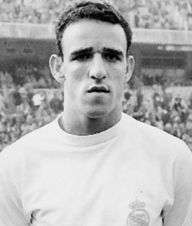 Can&aacute;rio: Revelado pelo America do Rio de Janeiro, o ponta-direito Can&aacute;rio tamb&eacute;m fez parte daquele tima&ccedil;o do Real Madrid campe&atilde;o em 1959 e 1960. Aos 86 anos, ainda acompanha os jogos do time merengue. – Foto: Real Madrid/Divulga&ccedil;&atilde;o