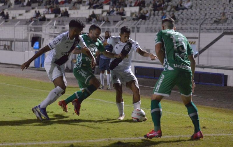Jogo em Campinas pode ajudar a Chapecoense – Foto: &Aacute;lvaro J&uacute;nior/Ponte Press/AAPP/Divulga&ccedil;&atilde;o/ND