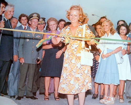 Uma multid&atilde;o compareceu na inaugura&ccedil;&atilde;o da nova Ponte: o fim do sofrimento popular – Foto: Arquivo