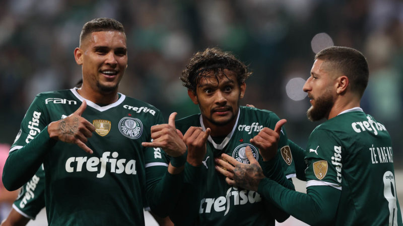 Rafael Navarro, Scarpa e Zé Rafael comemoram um dos gols do Verdão na partida &#8211; Foto: Cesar Greco/Palmeiras