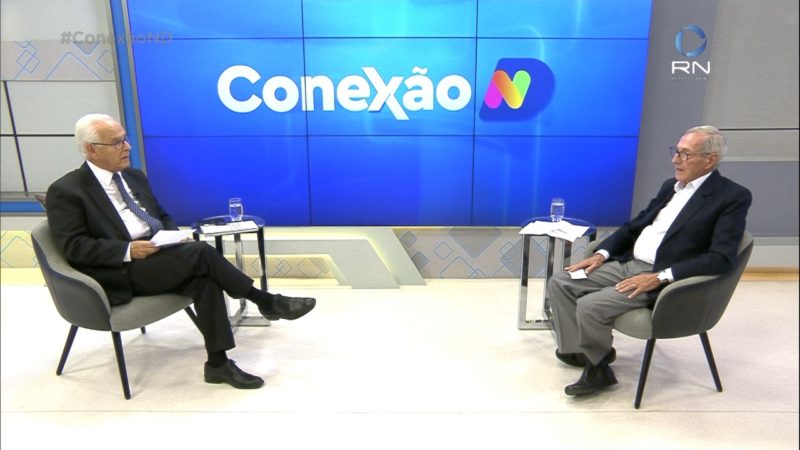 Moacir Pereira conversa com o jornalista e escritor Luiz Henrique Tancredo – Foto: Reprodu&ccedil;&atilde;o/NDTV