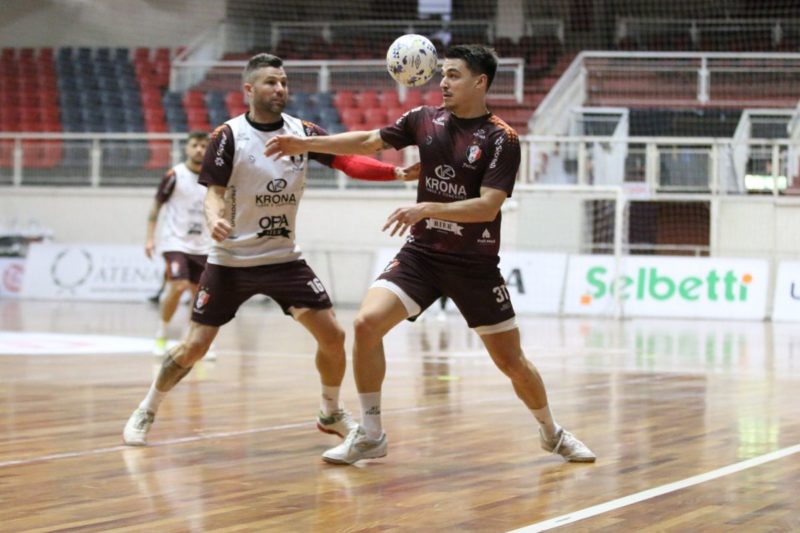 Com 100% de aproveitamento no Estadual, JEC Futsal recebe o Joa&ccedil;aba para manter lideran&ccedil;a isolada – Foto: Juliano Schmidt/JEC Futsal/Divulga&ccedil;&atilde;o/ND