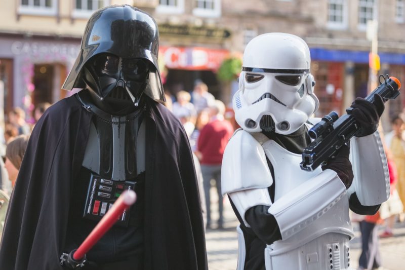 A sequência de filmes Stars Wars é uma das marcas da cultura geek &#8211; Foto: Foto: iStock/divulgação/ND
