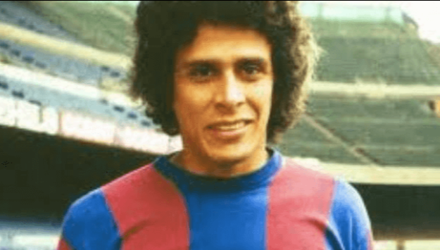 Roberto Dinamite foi contratado em 1979 pelo Barcelona para ser o goleador do time espanhol. Ao longo da temporada pouco rendeu, tendo raras oportunidades. Acabou voltando para o Vasco no ano seguinte. &#8211; Foto: Arquivo pessoal