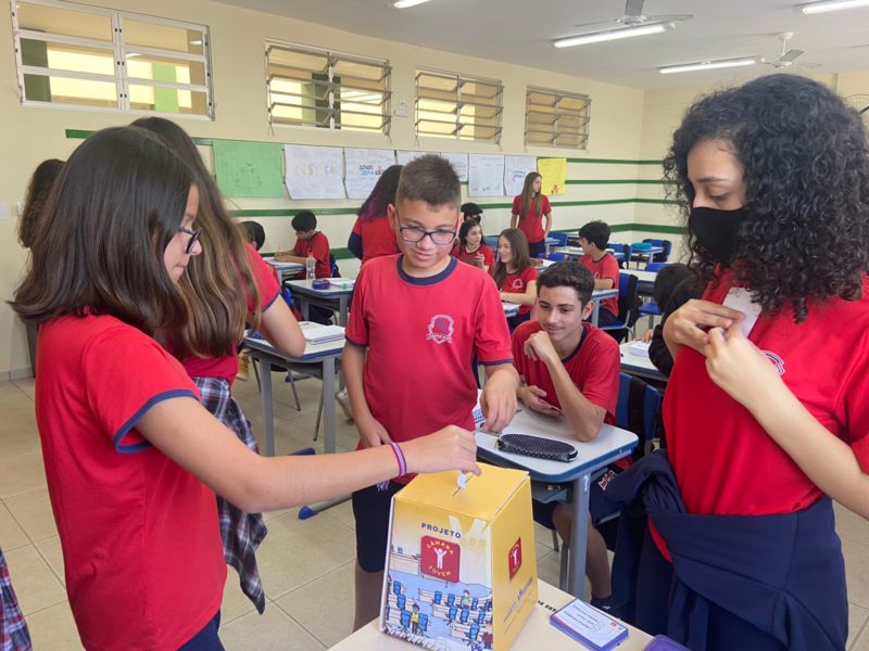 Mais de três mil alunos votaram para escolher 15 vereadores em Araranguá. – Foto: Divulgação