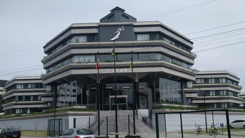 J&uacute;ri &eacute; interrompido para pol&iacute;cia prender participante no Alto Vale; entenda – Foto: Divulga&ccedil;&atilde;o/TJSC/ND