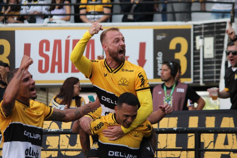 Thiago Alagoano&nbsp; marcou um gol na S&eacute;rie B.- Foto: Celso da Luz-Assessoria do Crici&uacute;ma
