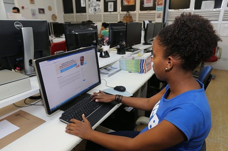 Acesso ser&aacute; fornecido a alunos de institui&ccedil;&otilde;es espec&iacute;ficas; n&atilde;o h&aacute; data para in&iacute;cio dos testes – Foto: Mateus Pereira/Governo da Bahia/Divulga&ccedil;&atilde;o/ND