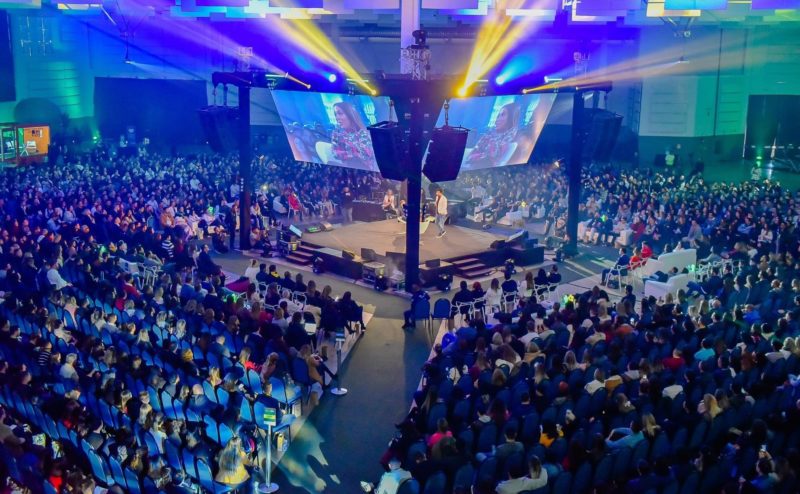 O evento acontece no dia 28 de maio, no Hard Rock Live Florian&oacute;polis – Foto: Divulga&ccedil;&atilde;o