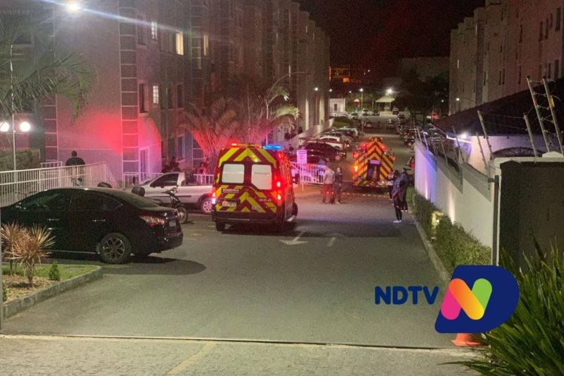 Inc&ecirc;ndio atingiu apartamento no segundo andar – Foto: Ricardo Alves/NDTV