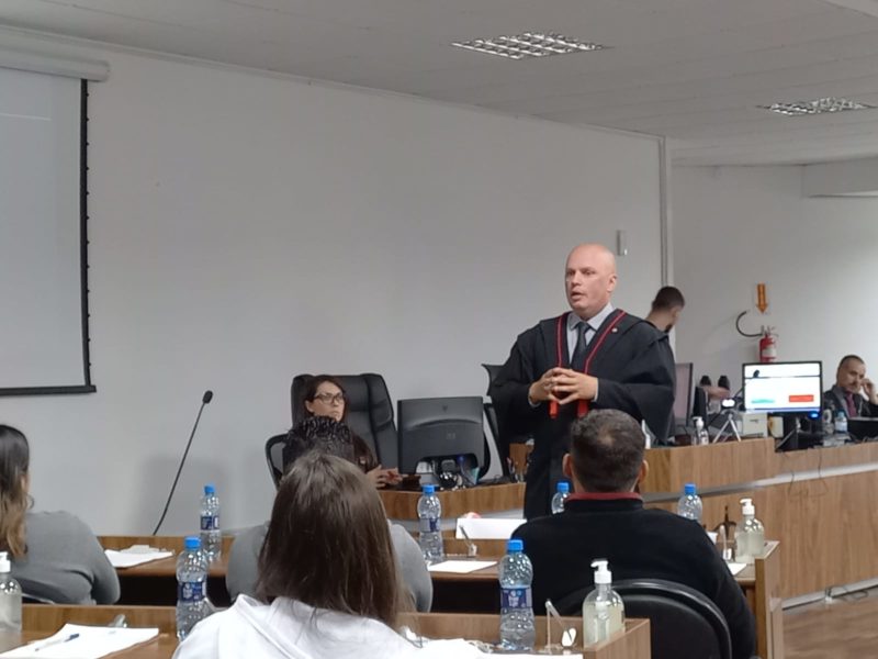 Homem condenado a mais de 80 anos de prisão em Joinville