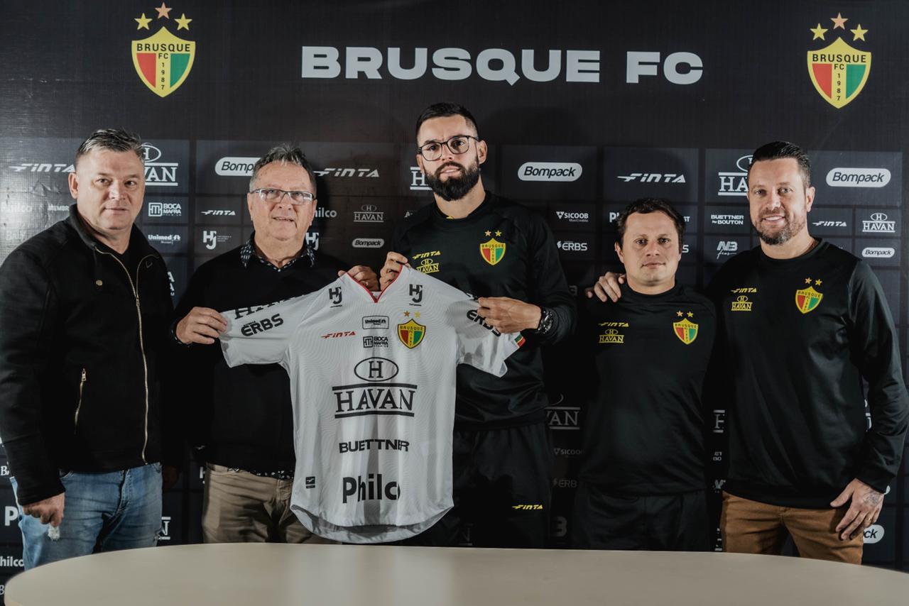 Treinador foi apresentado nesta terça-feira - Jefferson Alves/Brusque FC