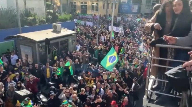 Marcha aconteceu na manhã de sábado, no centro de Curitiba &#8211; Foto: Internet/Reprodução/ND