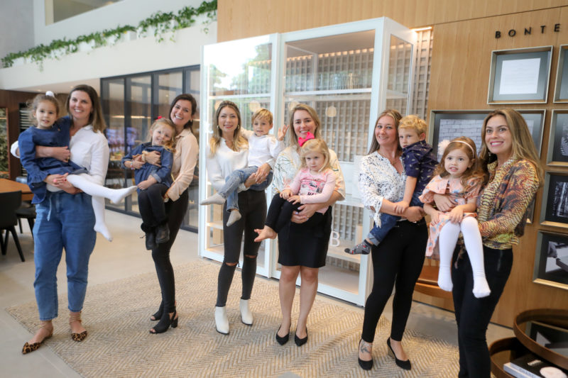 Da esq. para dir., as m&atilde;es e seus filhos: Diana e Helena; Cristina com Beatriz; Luana e Lucca; Andreza e Laura; Juliana e Bernardo; Ant&ocirc;nia e Marina – Foto: Fabr&iacute;cia Pinho/Reprodu&ccedil;&atilde;o/ND