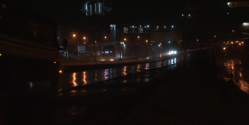 Ao menos 30 postes ficaram sem luz &mdash; Foto: Ezequiel Marsango/ND