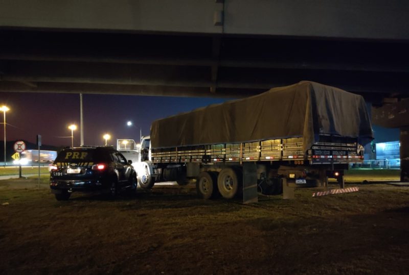 A persegui&ccedil;&atilde;o continuou em alta velocidade por cerca de quatro quil&ocirc;metros – Foto: PRF/Divulga&ccedil;&atilde;o/ND