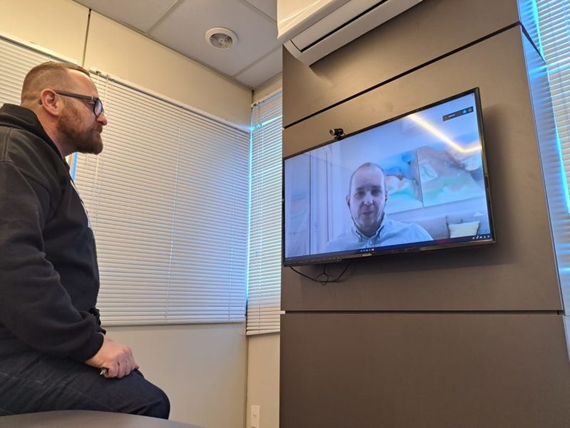 Preto no Branco: terceiro epis&oacute;dio da miniss&eacute;rie do Figueirense apresentou uma entrevista com L&eacute;o Coelho, s&oacute;cio da consultoria Alvarez &amp; Marsal – Foto: roberto gatti