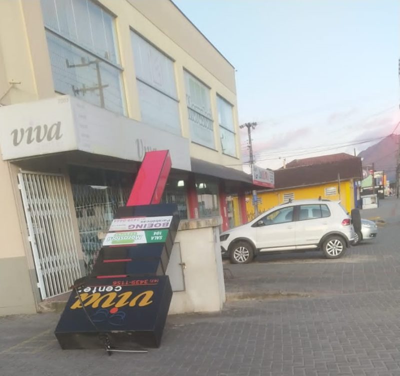 Estragos vendaval em Joinvlle