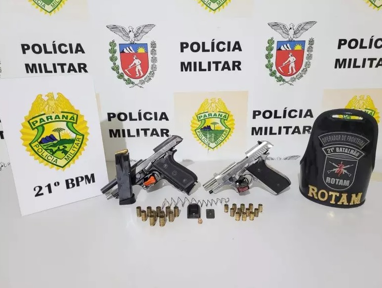 Armas foram apreendidas pela PM. – Foto: Pol&iacute;cia Militar/Divulga&ccedil;&atilde;o/ND