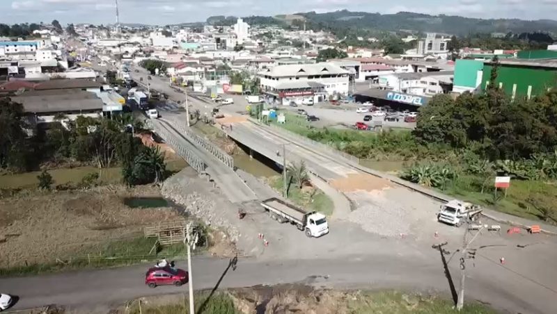 Atualmente, estrutura está interditada. Outra ponte do exército faz a travessia &#8211; Foto: Divulgação/Dnit/ND