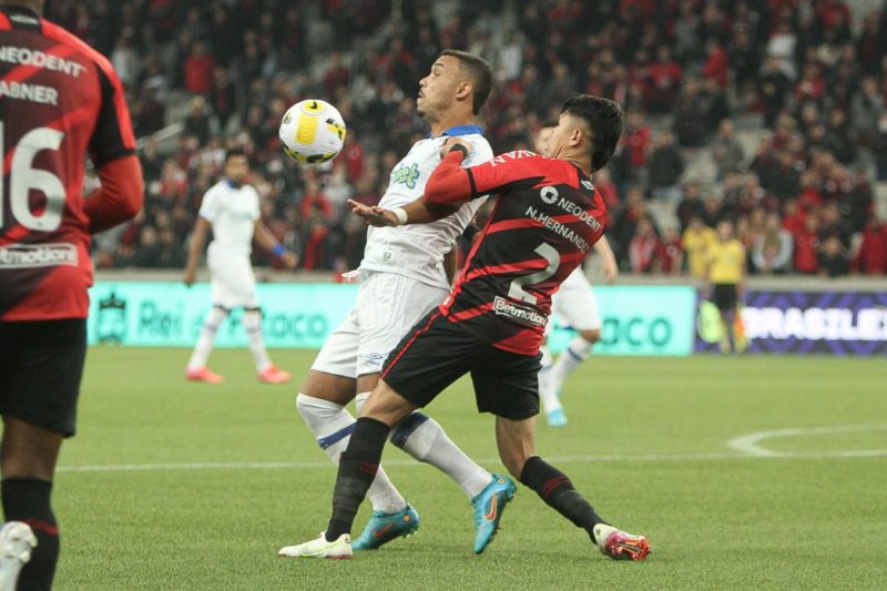 William Pottker marcou o gol do Le&atilde;o – Foto: Beno Kuster / Ava&iacute; F.C