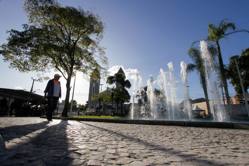 Em 6 de outubro, três candidatos a prefeito de Biguaçu estarão na urna