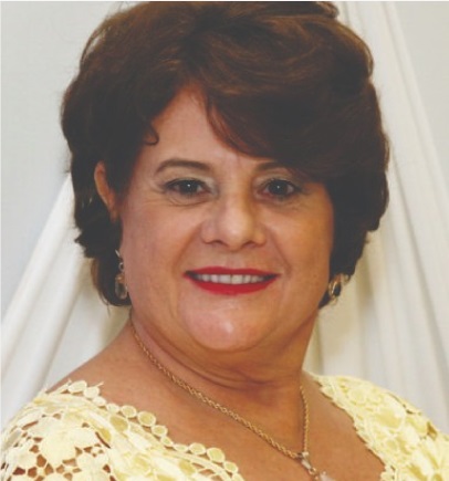 Ao lado do marido, ela fundo o Col&eacute;gio Santo Ant&ocirc;nio no bairro Iriri&uacute; – Foto: Redes sociais/Divulga&ccedil;&atilde;o ND