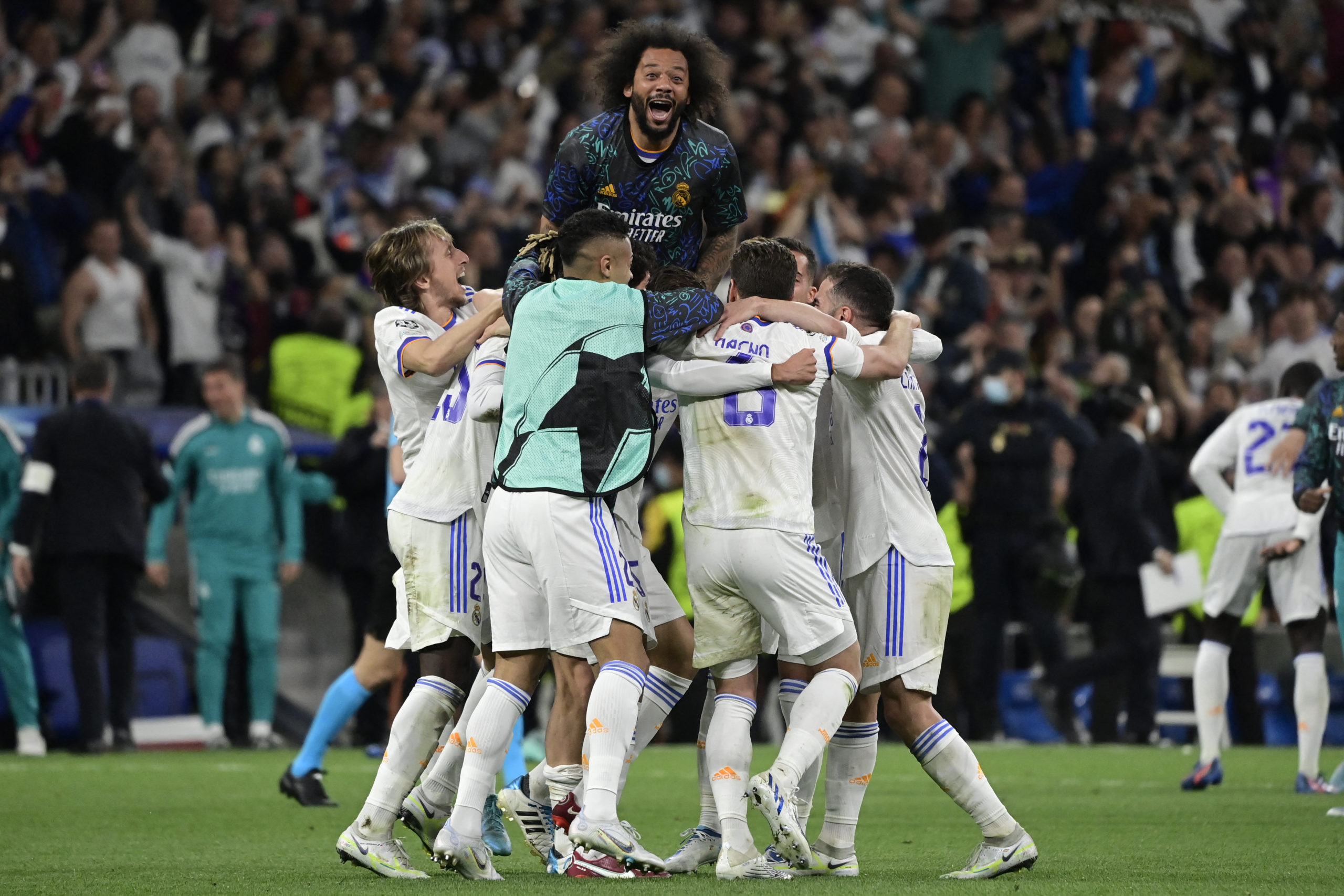 Real Madrid vence Manchester City com virada histórica e avança à final da  Champions League - Jogada - Diário do Nordeste