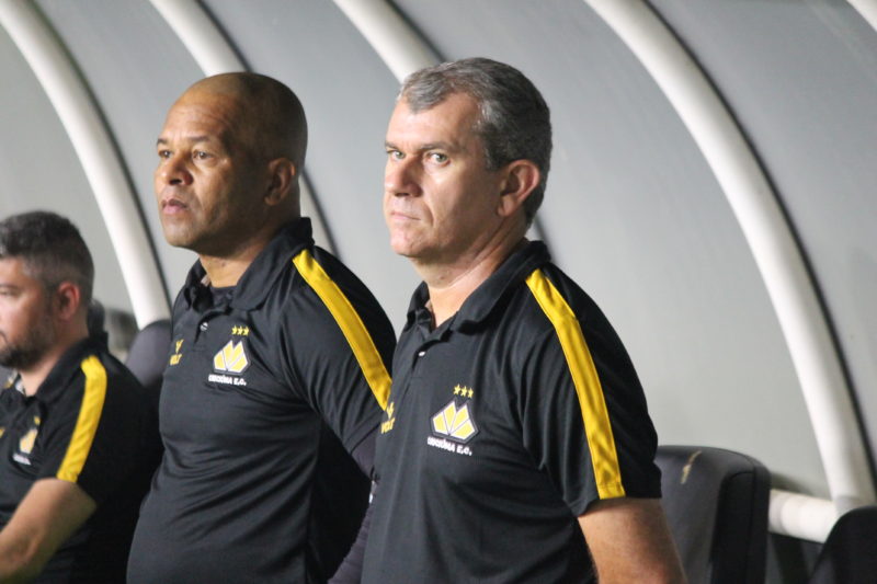 T&eacute;cnico Cl&aacute;udio Tencati tem aproveitamento de 40% na S&eacute;rie B – Foto: Celso da Luz/Assessoria do Crici&uacute;ma