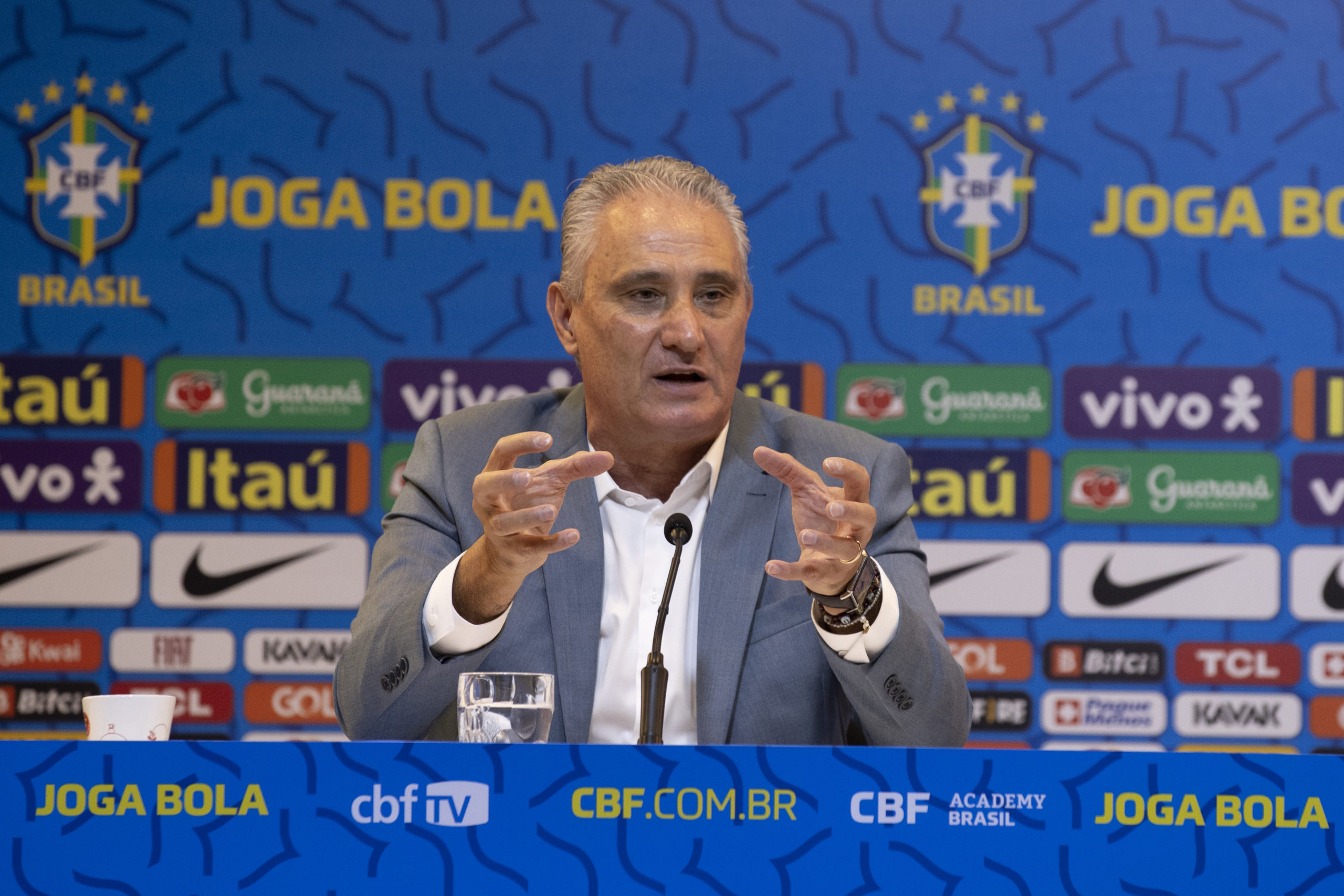 Brasil x Argentina: A pedido de Tite, CBF procura Fifa para