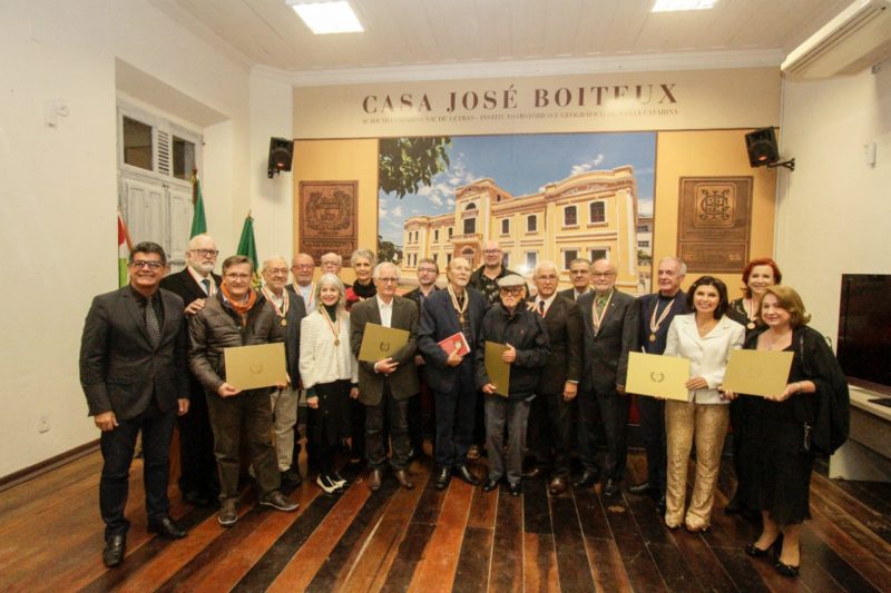 Todos os homenageados – Foto: Leo Munhoz/ND