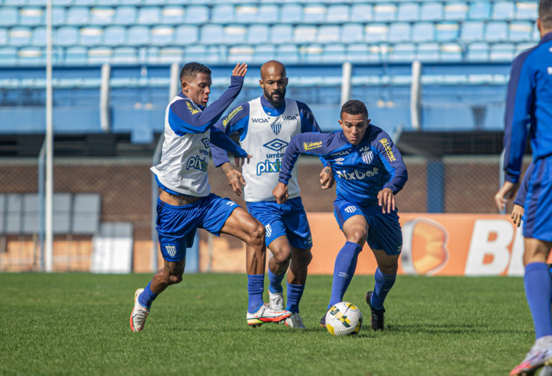 Avaí treinou na última quinta-feira no estádio da Ressacada; grupo deve realizar mais um trabalho antes do embarque ao Paraná – Foto: Leandro Boeira/Avaí F.C