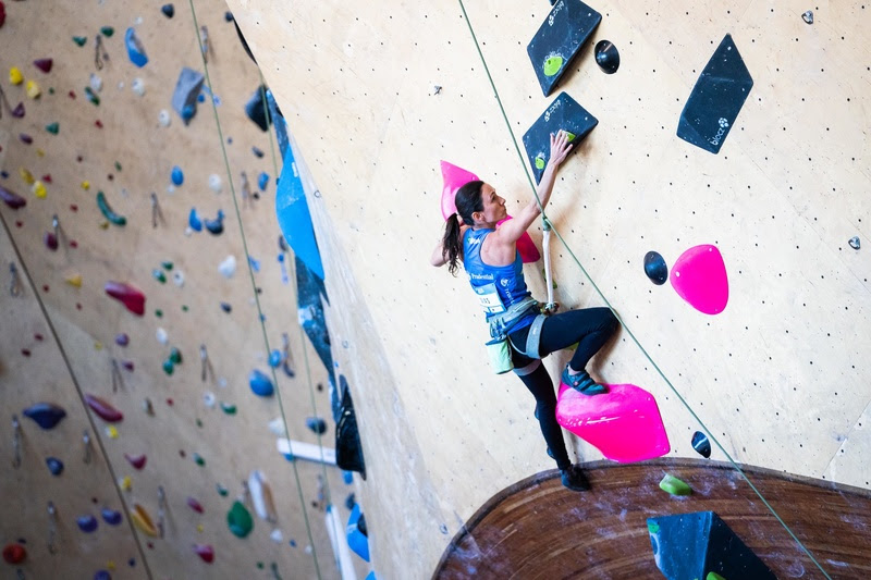 Ouro na Copa do Mundo de Paraescalada coloca Marina Dias na hist&oacute;ria do Paradesporto brasileiro e internacional – Foto: Daniel Gajda/IFSC
