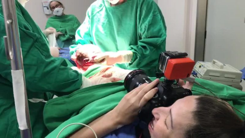 Fot&oacute;grafa registrou o parto da pr&oacute;pria filha, Zoe – Foto: B&aacute;rbara Aviz/Divulga&ccedil;&atilde;o/ND