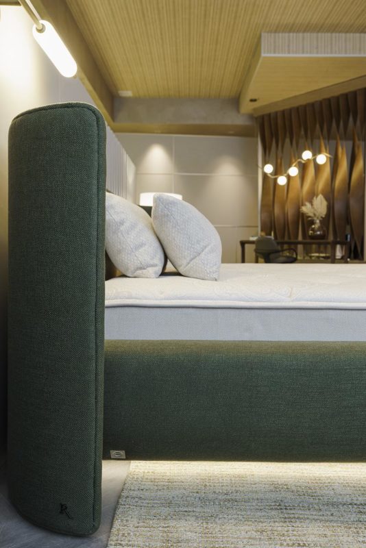 Cama Orgânica Reveev, peça com linhas arredondadas, fluidas, desenhada pelo Osvaldo Segundo Arquitetos (OSA) – Foto: Divulgação/Lojas Arquitetura do Sono