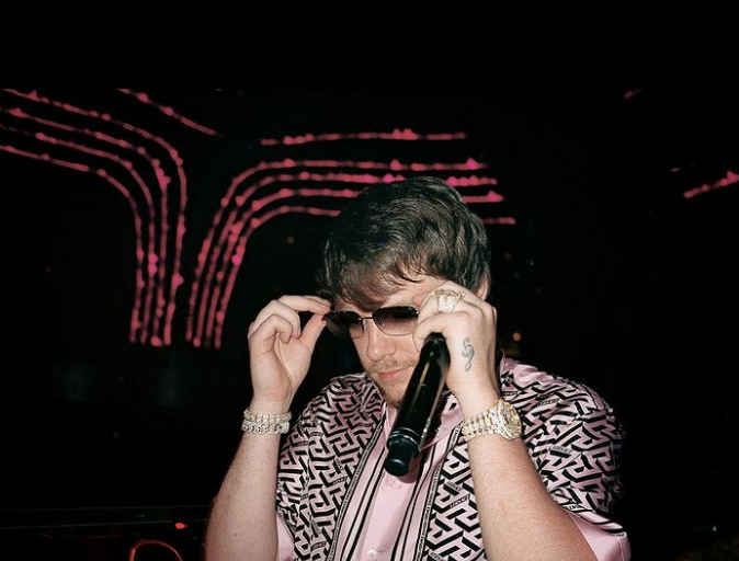 Produtor musical canadense foi escolhido como um dos maiores do cen&aacute;rio musical pela Forbes – Foto: Internet/Reprodu&ccedil;&atilde;o/ND