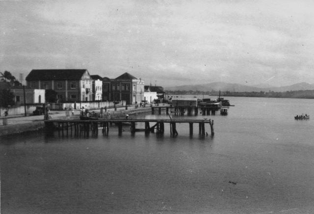 Old photo of the pier in Porto in the 1940s - Photo: Reproduction/Clube dos Entas Itajaí/ND