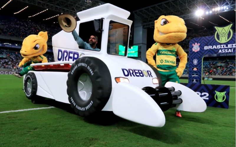 Carro-maca do Cuiab&aacute; para a disputa da S&eacute;rie A – Foto: Ascom Cuiaba EC/Divulga&ccedil;&atilde;o/ND