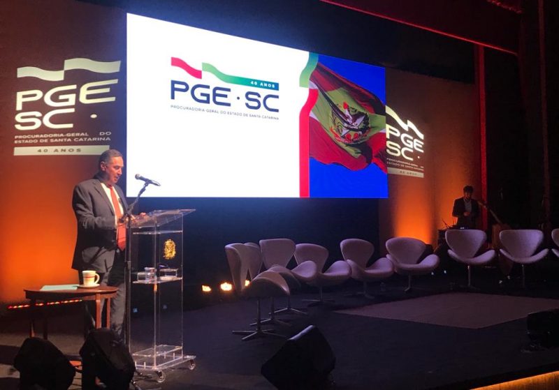 Minister Luís Roberto Barroso was present at the 40th anniversary event of PGE/SC –  Photo: Bruna Stroisch/ND