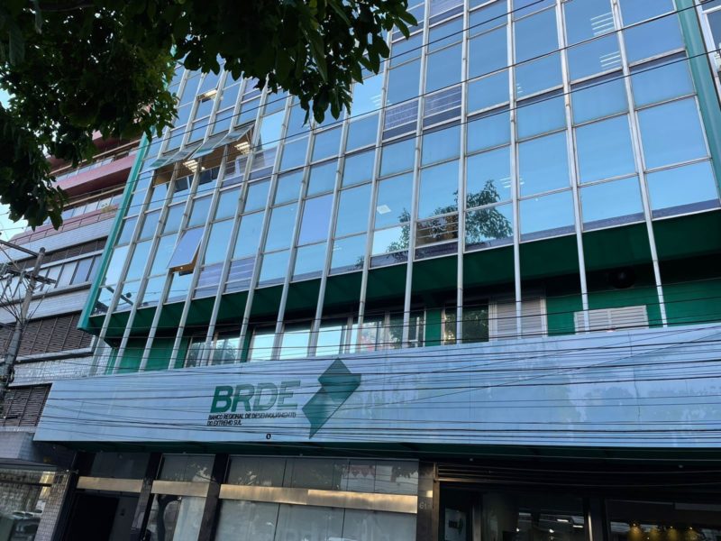A technical cooperation agreement was signed between BRDE and the business associations Criciúma and Içara – Photo: Disclosure/ND