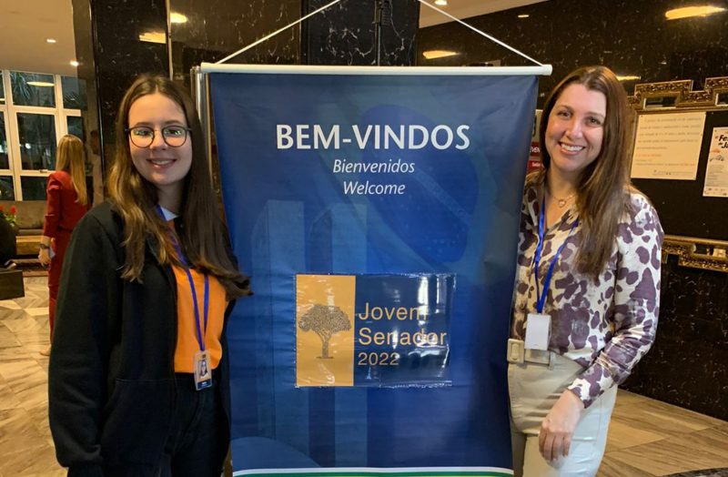 A estudante Gabriela Beduschi Guadagnin foi com a professora de Língua Portuguesa, Juliana Centenaro. – Foto: Rodrigo Viana/Agência Senado/ND