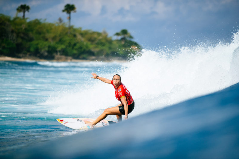 L&iacute;der do ranking do WSL, Carissa Moore, ficou com o vice-campeonato (mais uma vez), agora na Indon&eacute;sia.&nbsp; – Foto: World Surf League/ed sloane