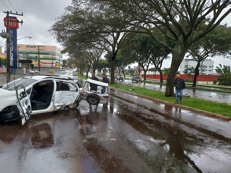 Acidente aconteceu no bairro L&iacute;der, em Chapec&oacute; – Foto: Samu/ND