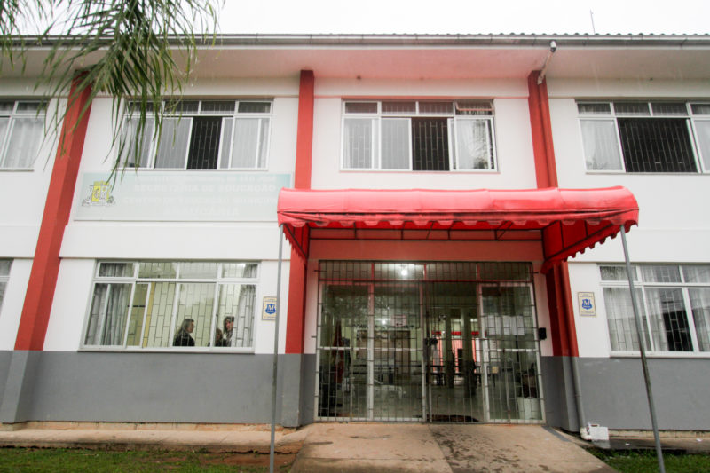 Centro de Educa&ccedil;&atilde;o Municipal Arauc&aacute;ria, em Serraria, funcionou normalmente – Foto: Leo Munhoz/ND