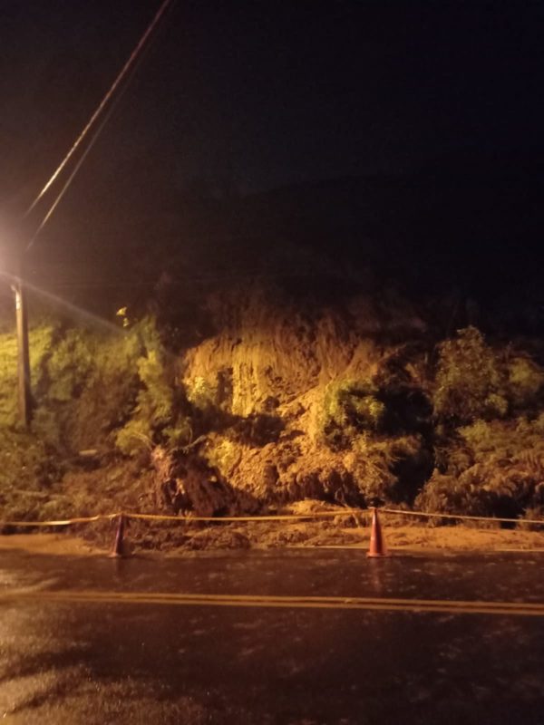 Deslizamento de terra em Urussanga – Foto: CBM/Divulga&ccedil;&atilde;o/ND