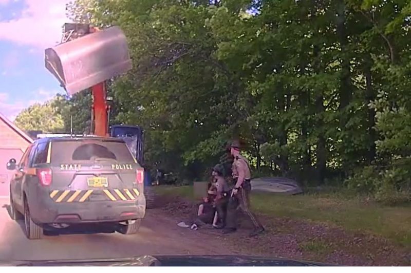 O v&iacute;deo com o flagrante foi compartilhado nas redes sociais da pol&iacute;cia de Vermont – Foto: Reprodu&ccedil;&atilde;o/Vermont State Police/ND