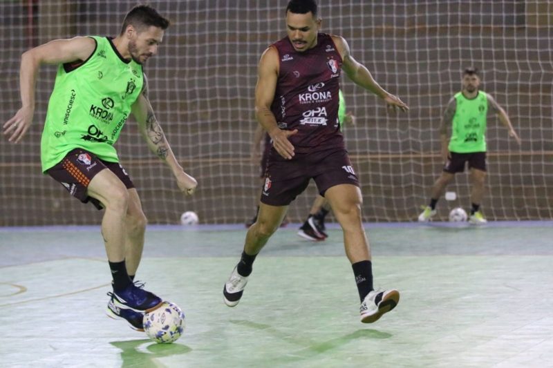 JEC Futsal enfrenta o Foz e uma vitória fora de casa mantém o time na vice-liderança da Liga Nacional &#8211; Foto: Juliano Schmidt/JEC Futsal/Divulgação/ND
