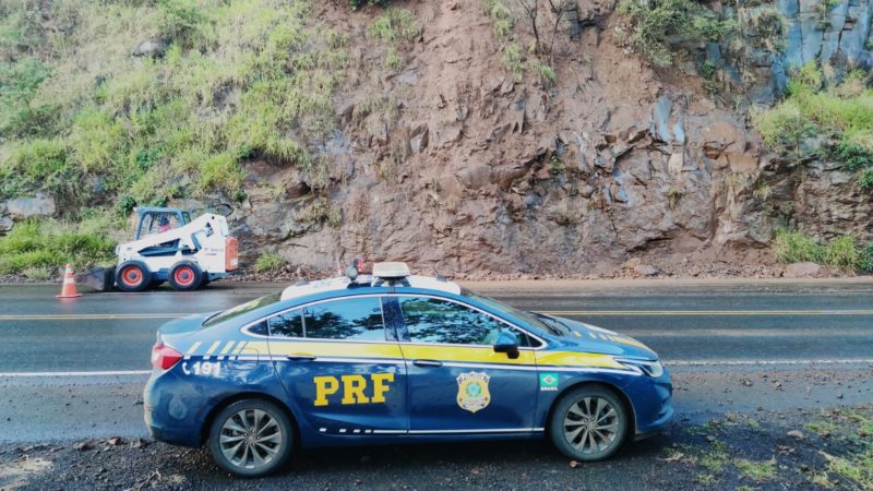 Desmoronamento em Nova Erechim – Foto: PRF/ND