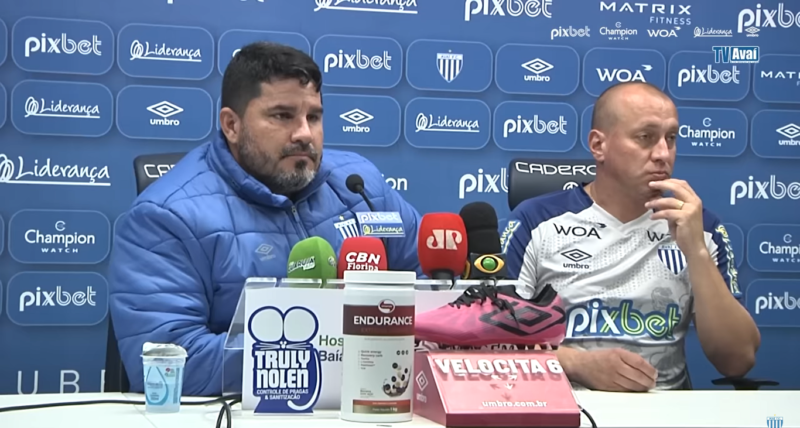 Eduardo Barroca lamenta a derrota do Ava&iacute; – Foto: reprodu&ccedil;&atilde;o/TV Ava&iacute;/ND