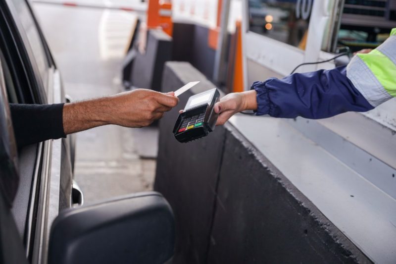 Procon estadual relembra que o prazo m&aacute;ximo de espera nas filas de ped&aacute;gio &eacute; de 10 minutos – Foto: Arteris/Divulga&ccedil;&atilde;o/ND